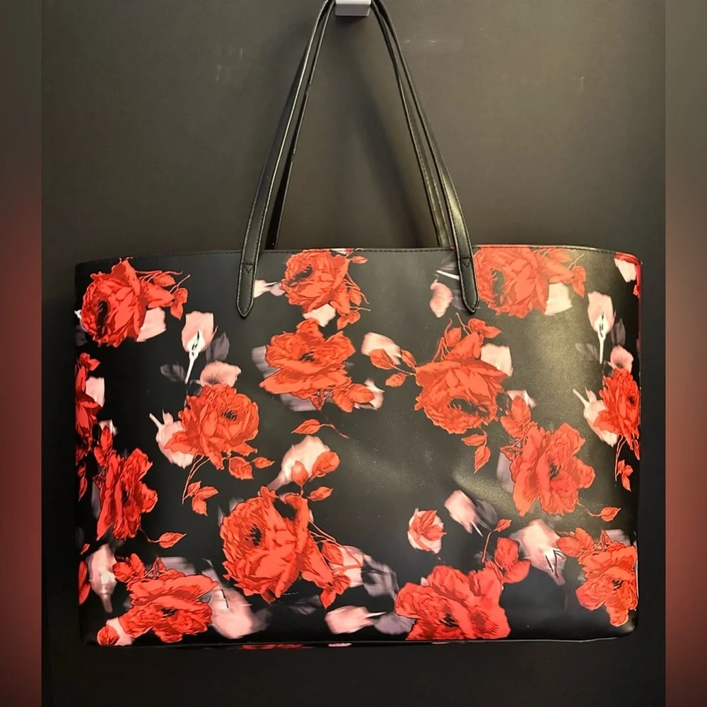 Victorias Secret Limited Edition 2019 Large Red Floral Tote